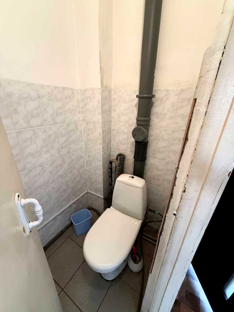 1876503809375633