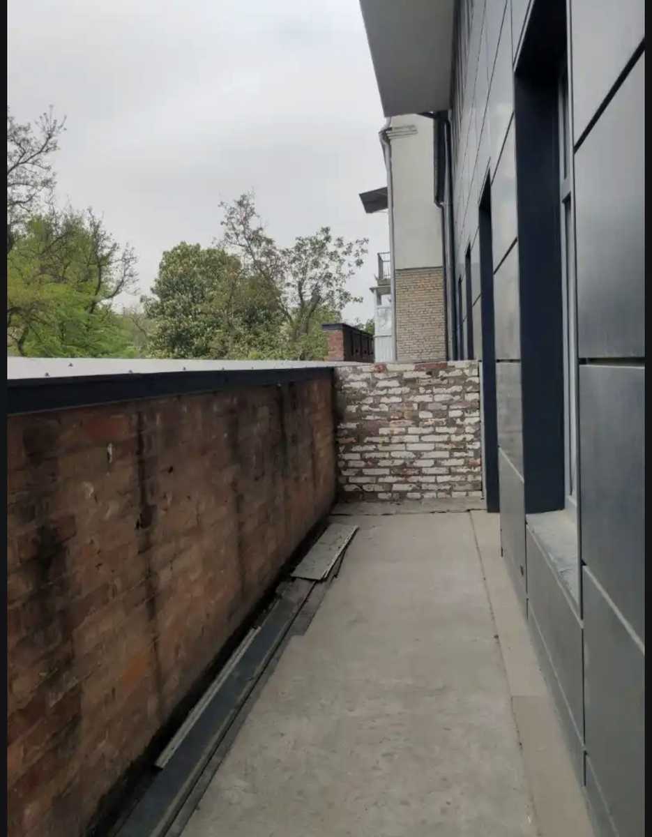 1876510068198354