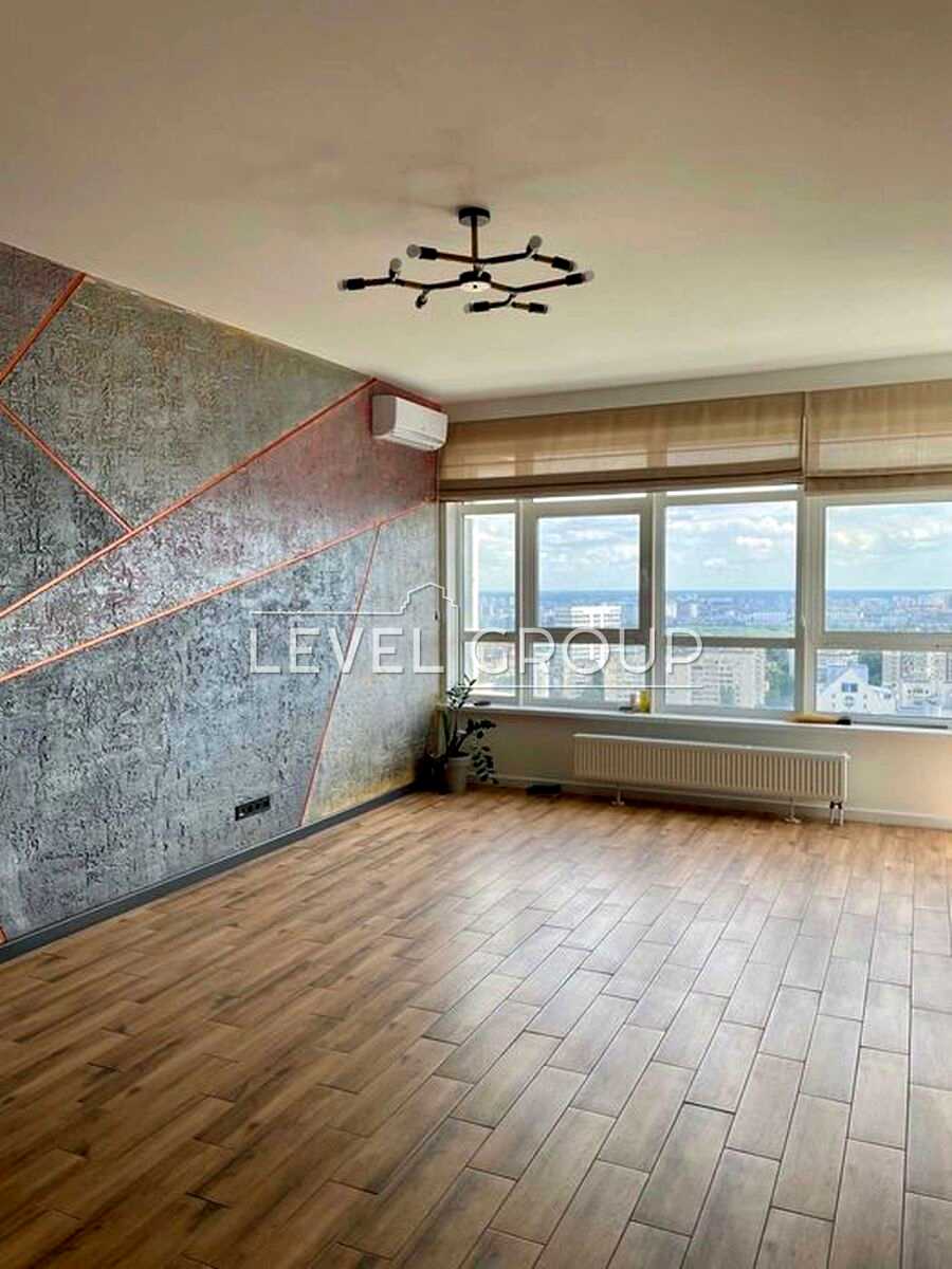 1876513382826979