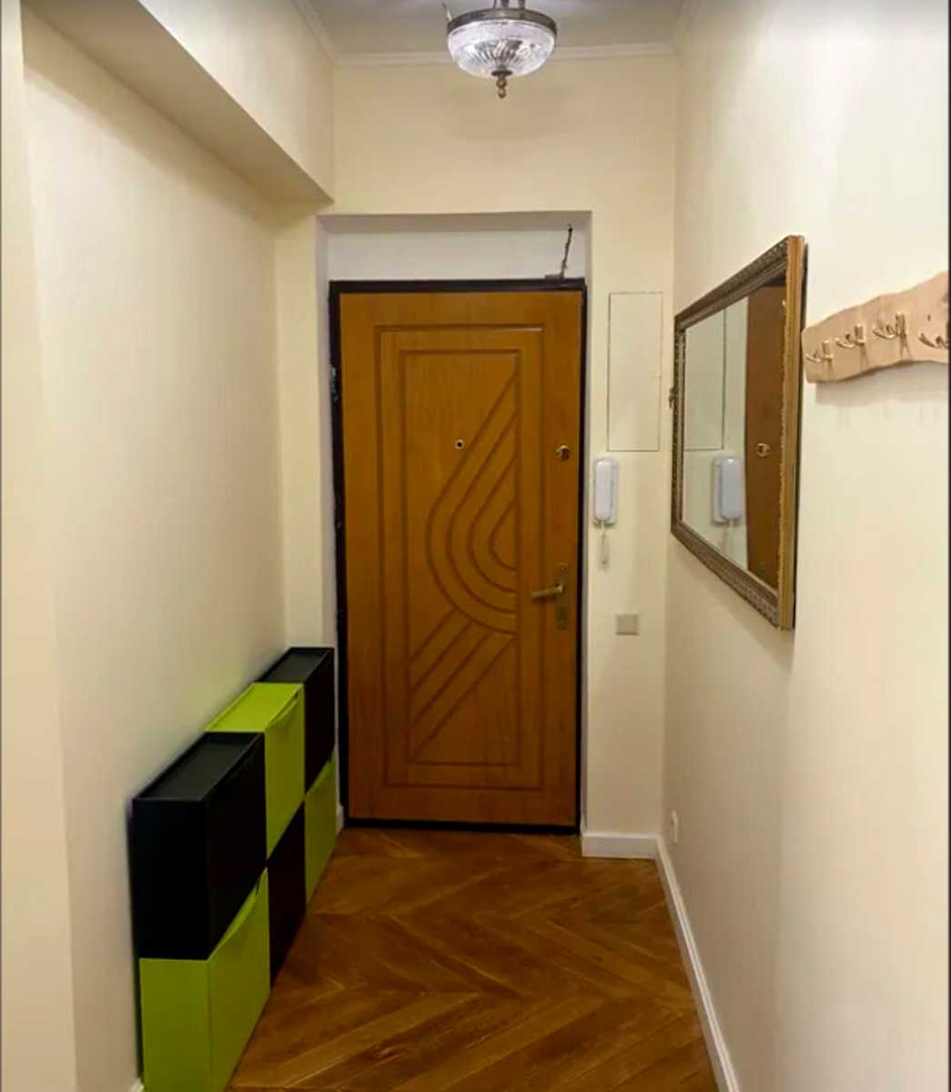 1876524538009458