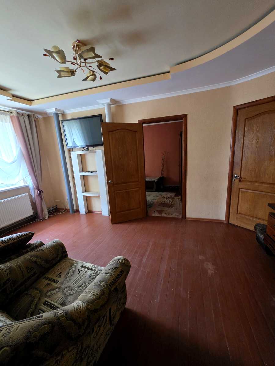 1876551957773398