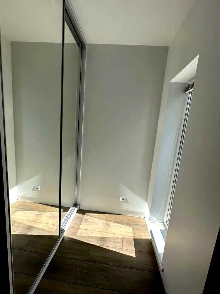 1876554114442153