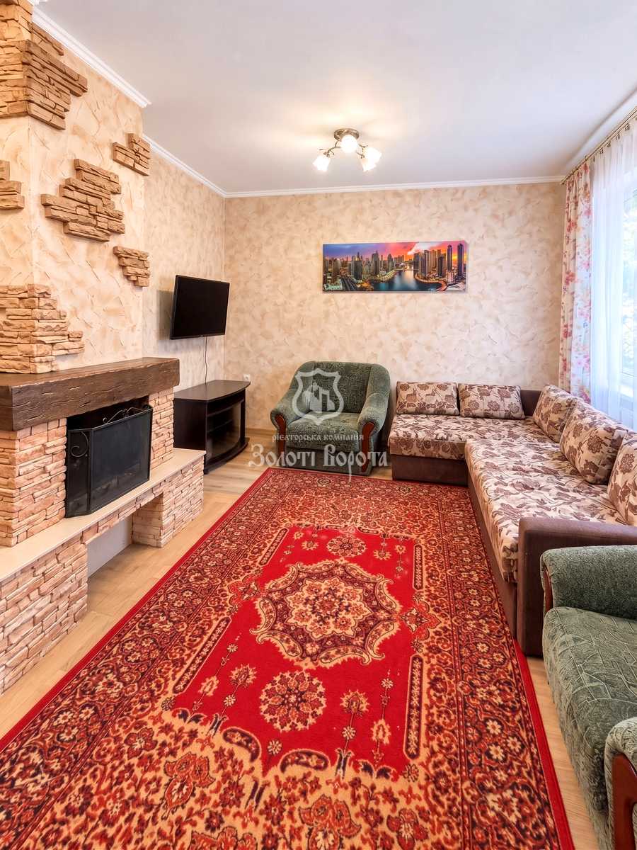 1876563003838296