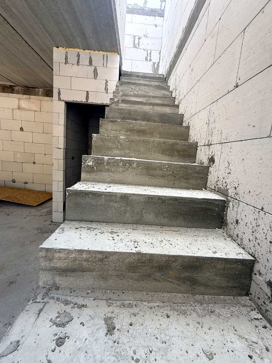 1876563392937594