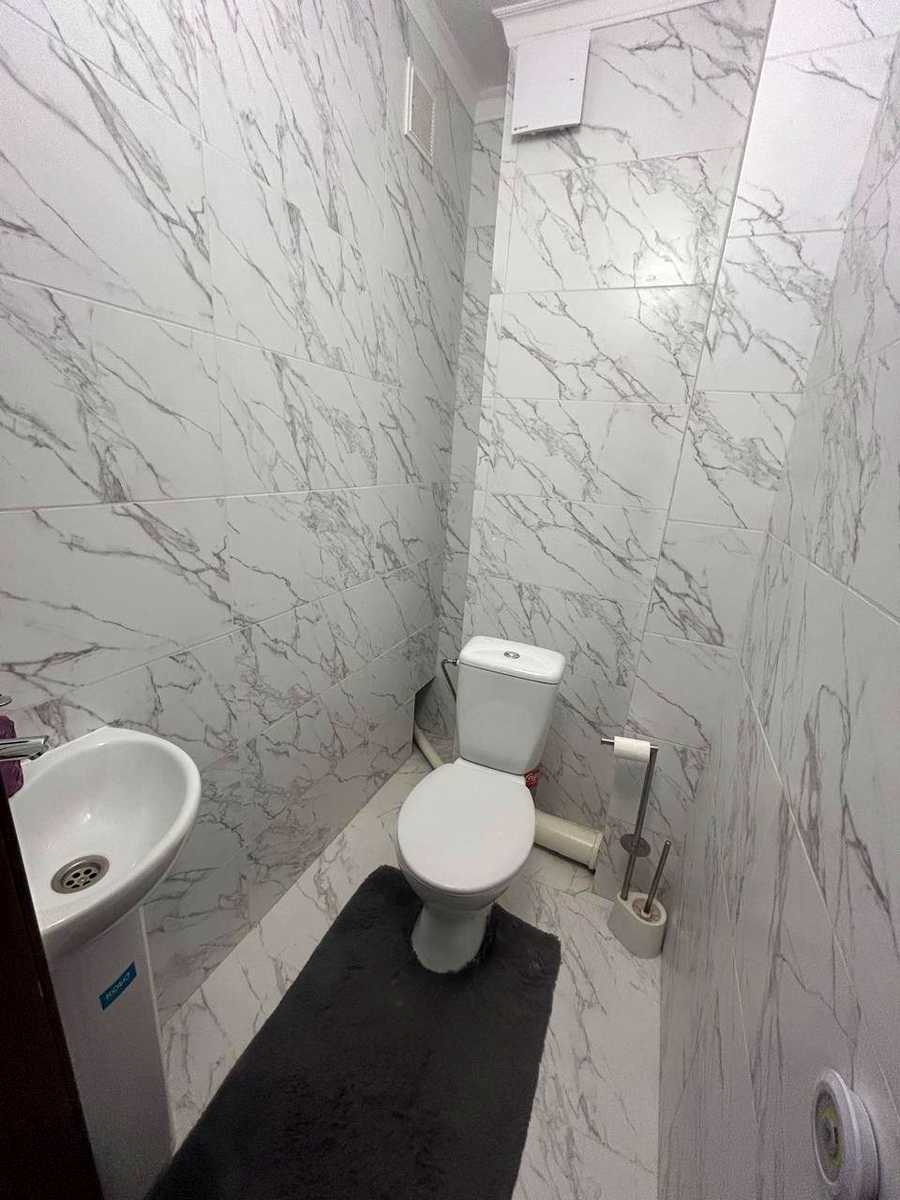 1876563576829104