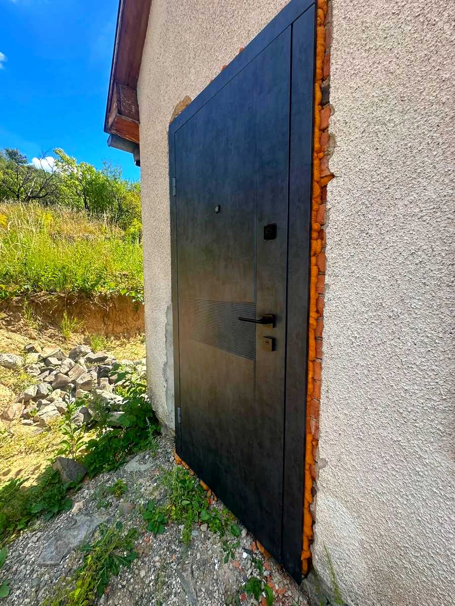 1876563684251273