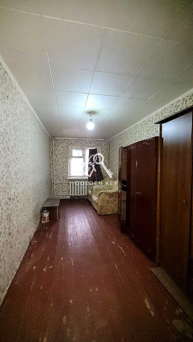1876564776074342