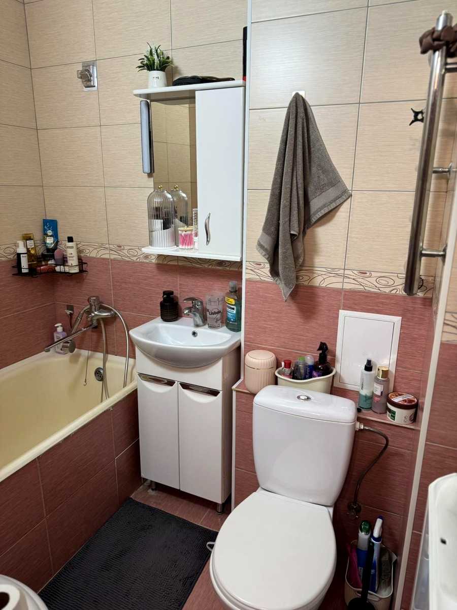 1876564816632443