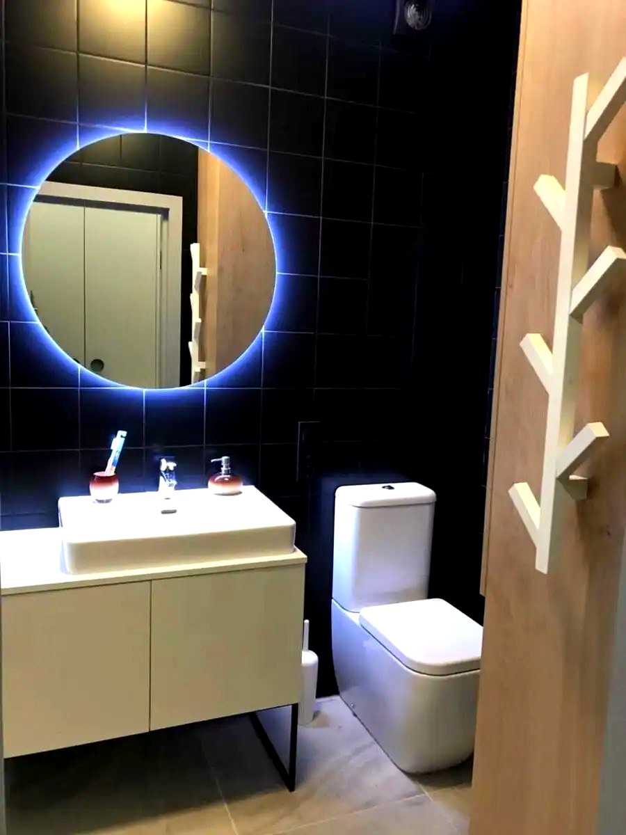 1876565117698258