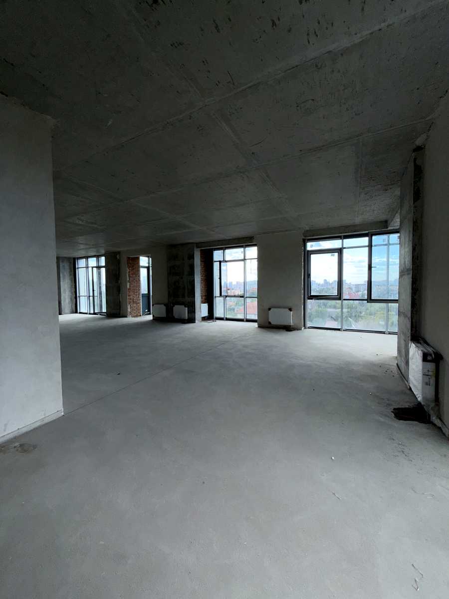 1876565267680318