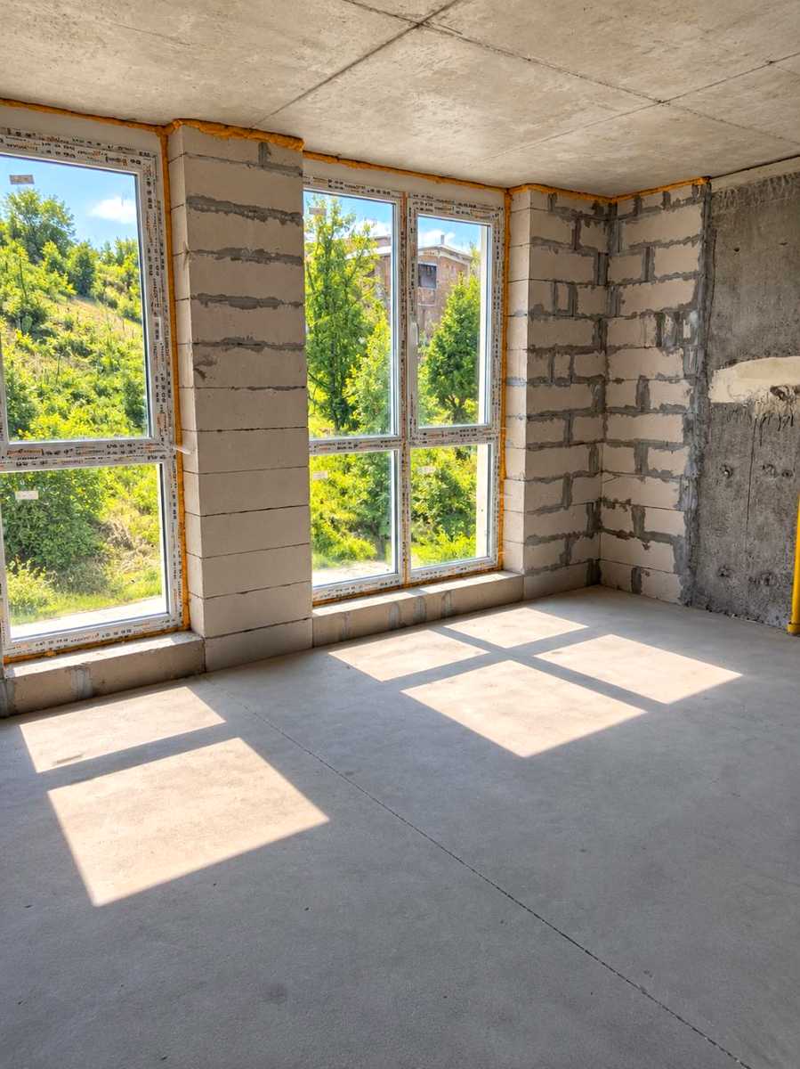 1876565927932271