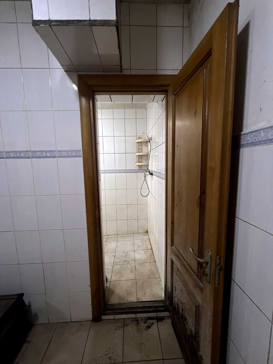 1876565952908971