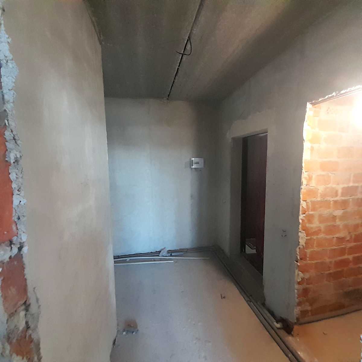 1876567470337872
