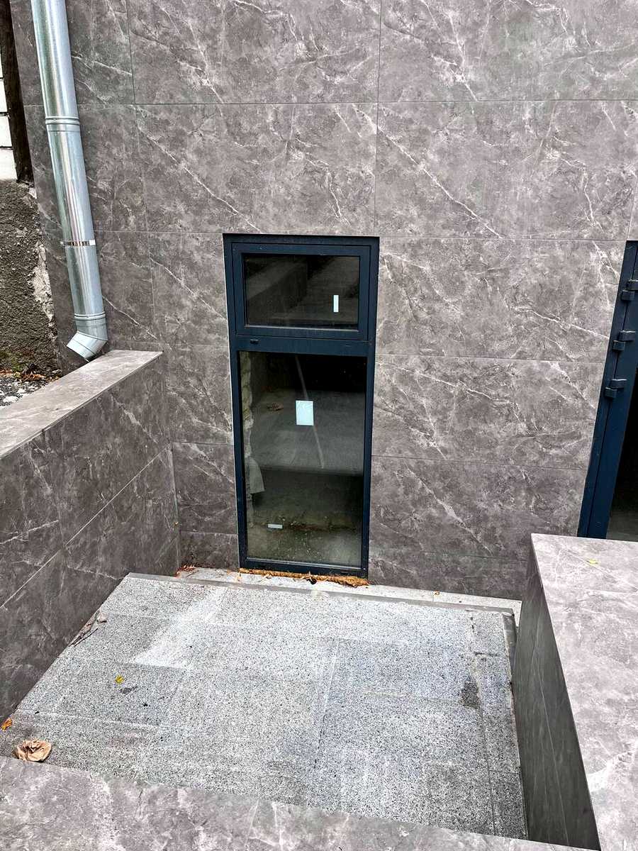 1876568063023712