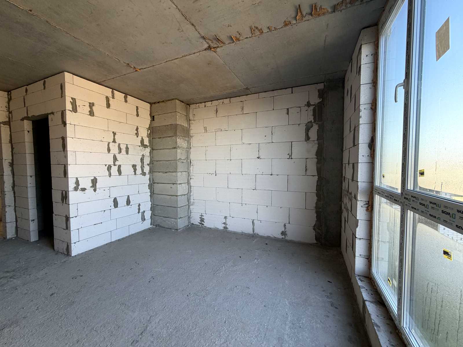 1876568548695005