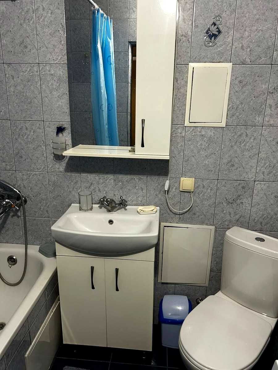 1876568679605399