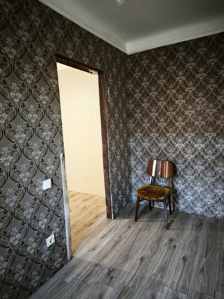 1876568888417417