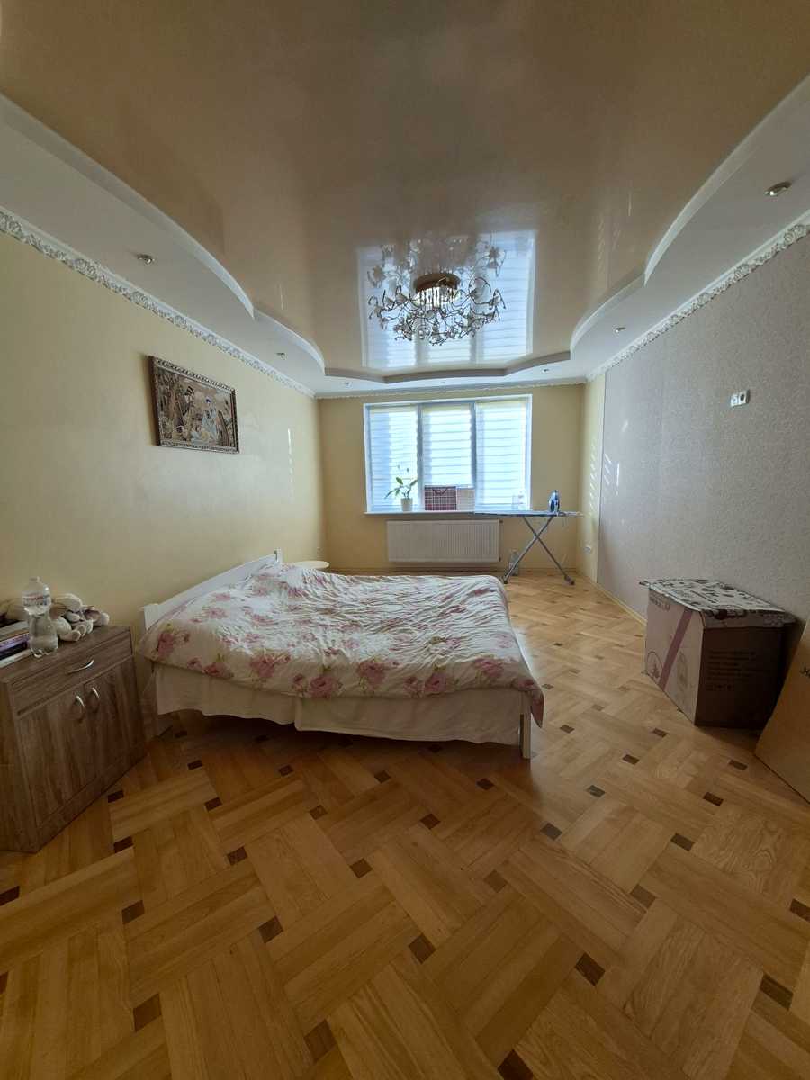 1876569114214053