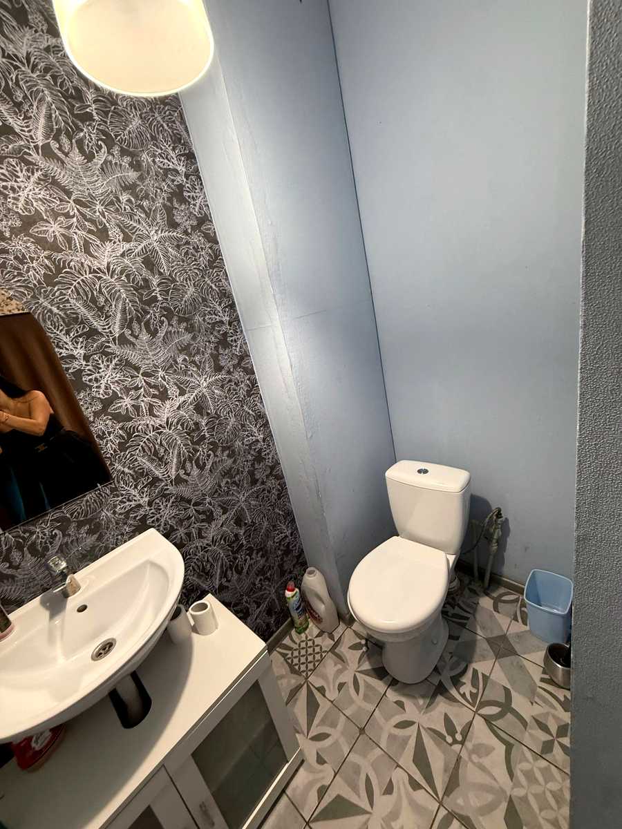 1876569953586985