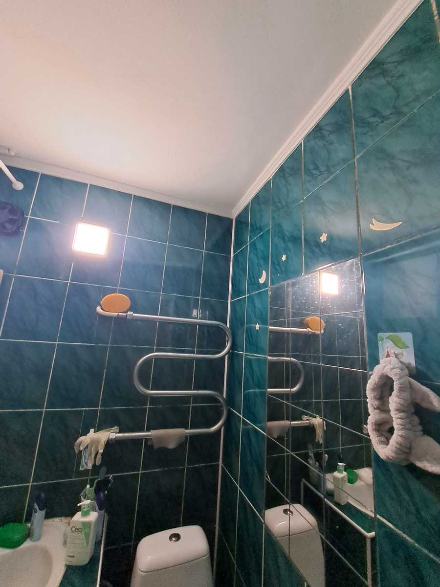 1876569958958243
