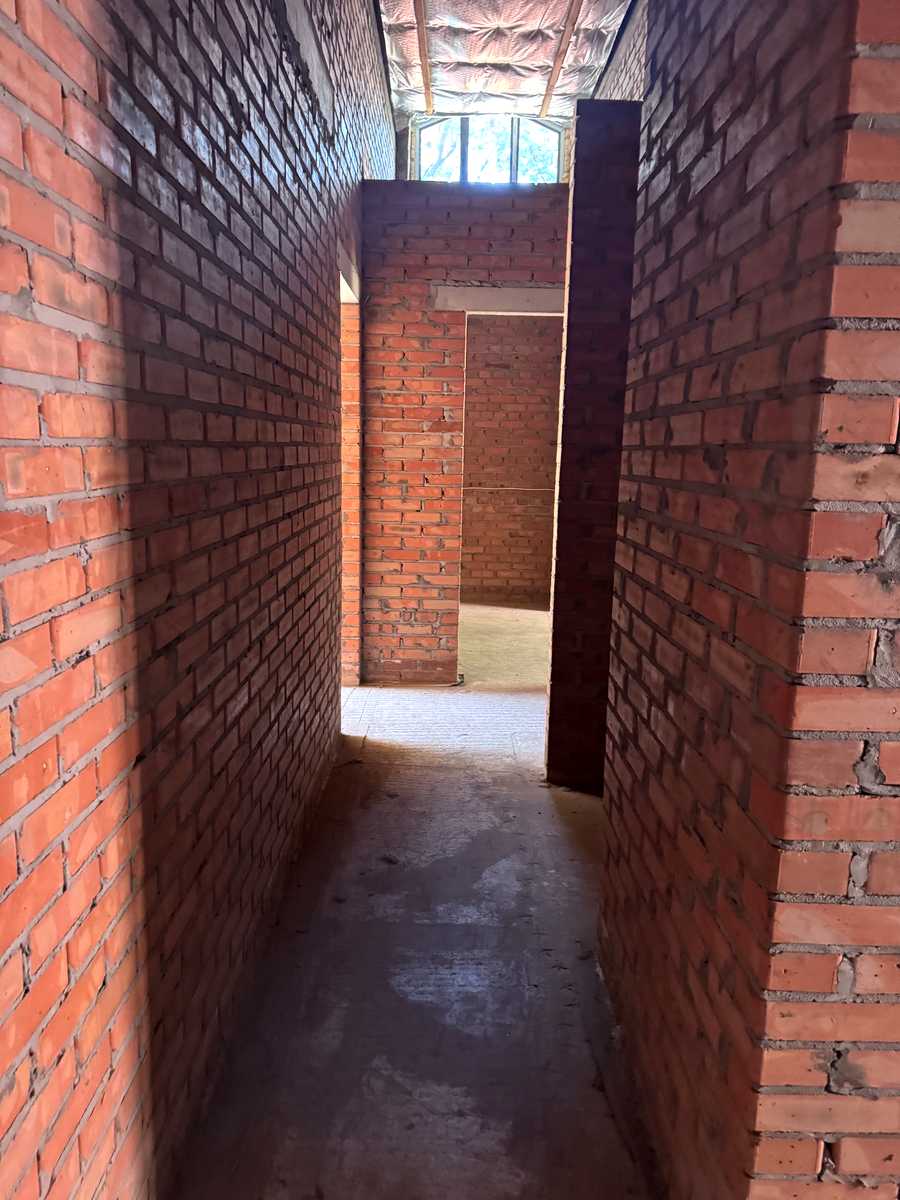 1876570075470821