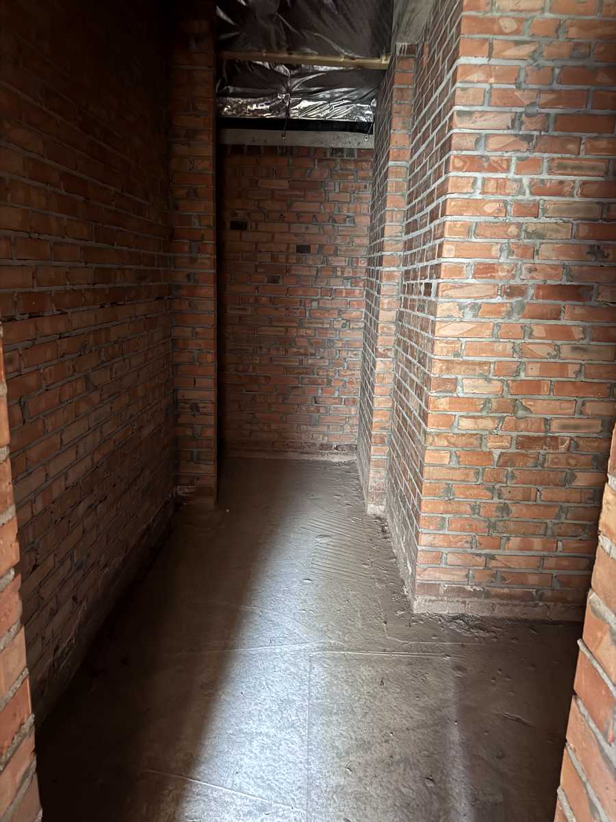 1876570086971684