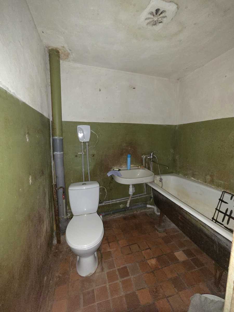 1876570088990965
