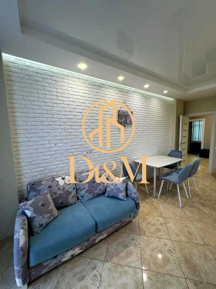 1876570097494704