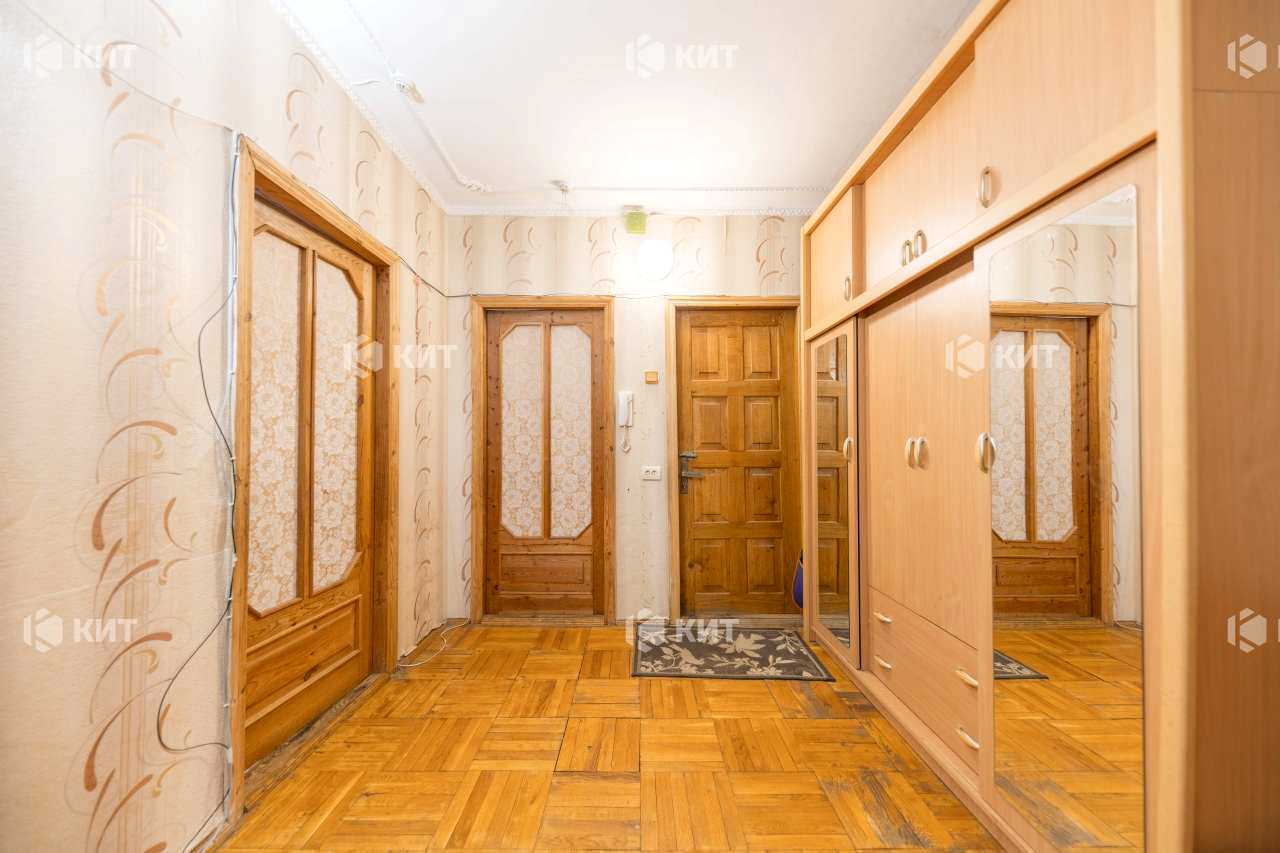 1876571687027747