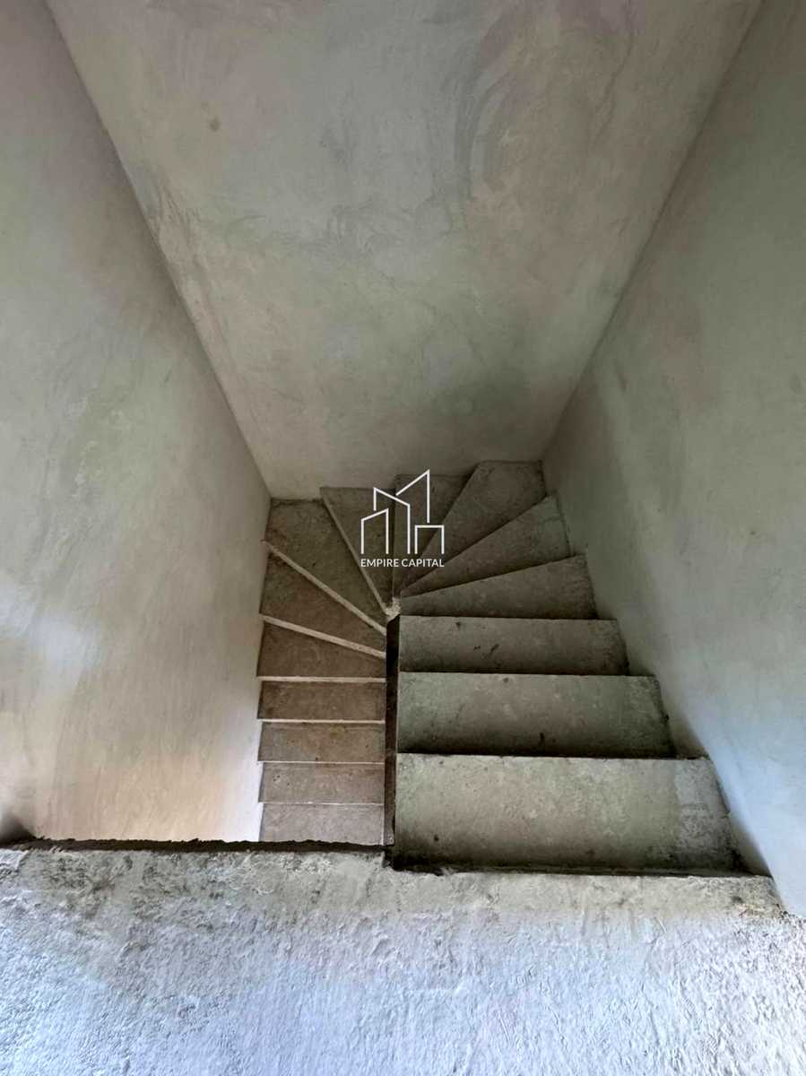 1876572938895608