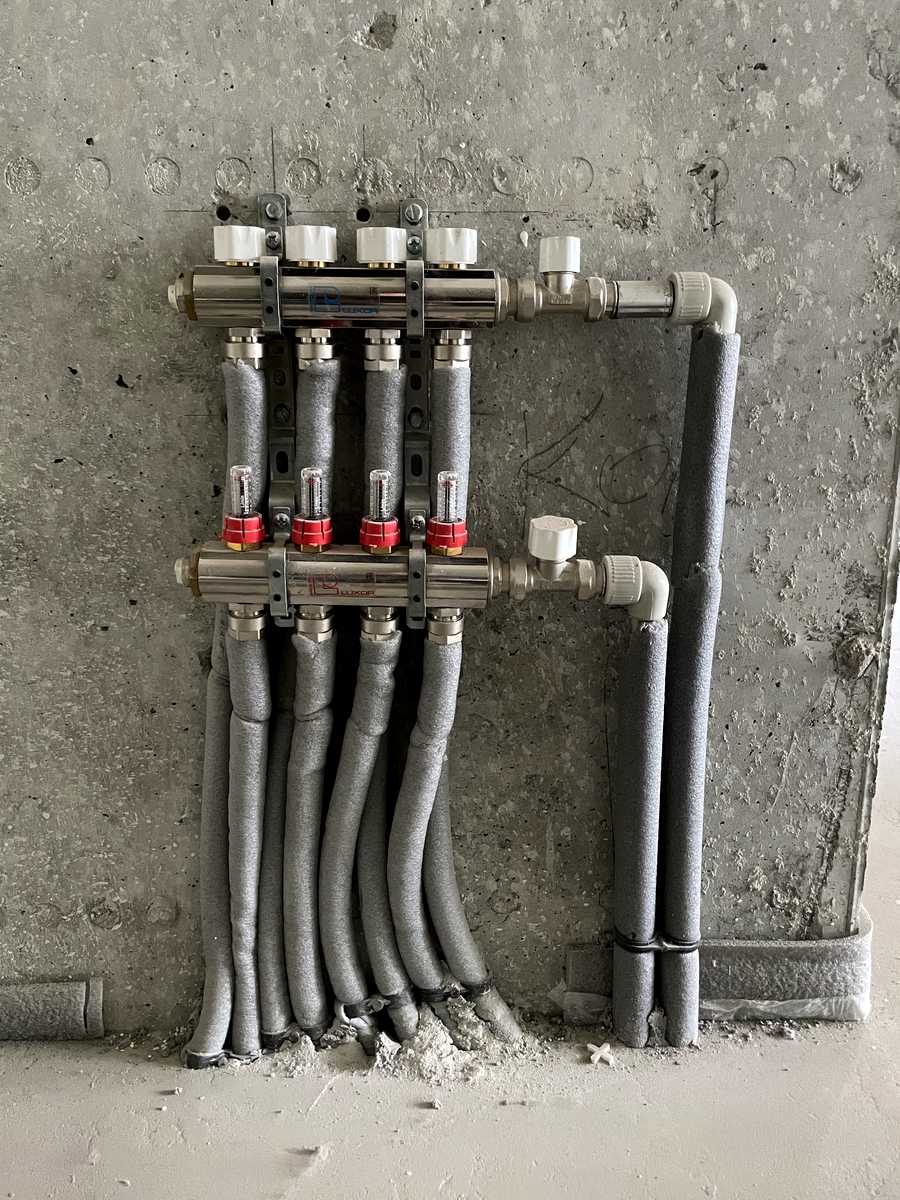 1876575192919941