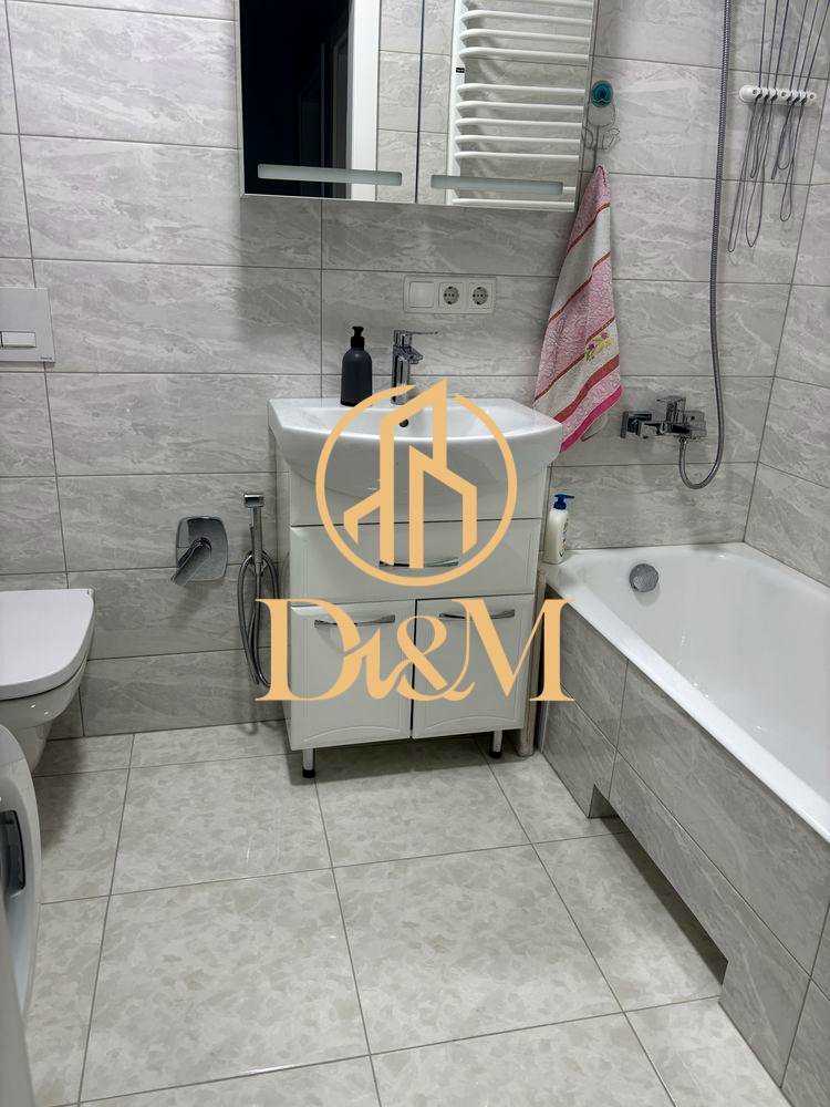 1876575280003762