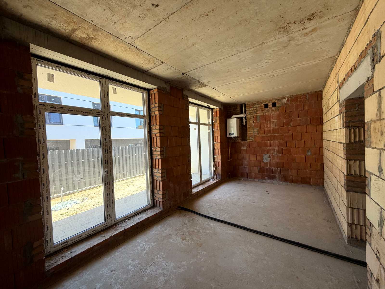 1876576080131770