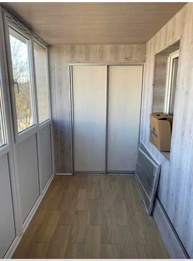 1876576655906704