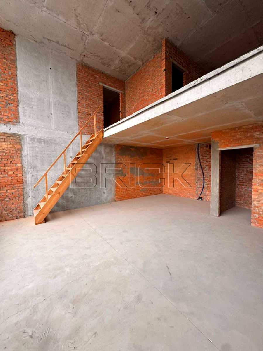 1876577734202024