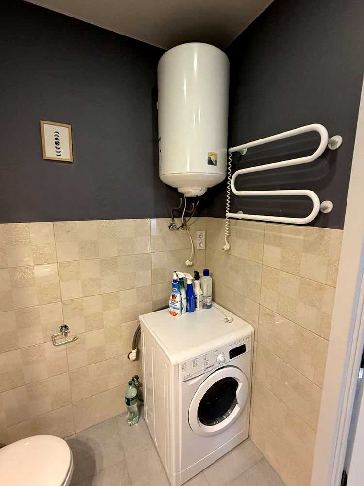 1876578162394131
