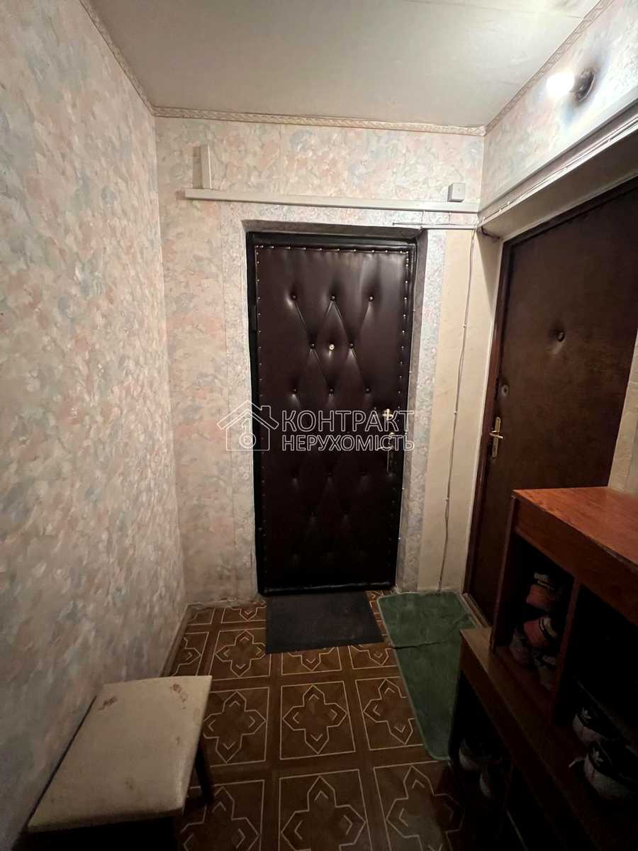 1876578215381275