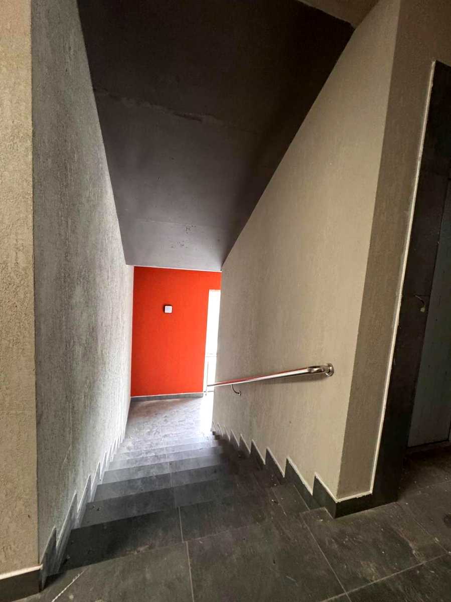 1876578534749513