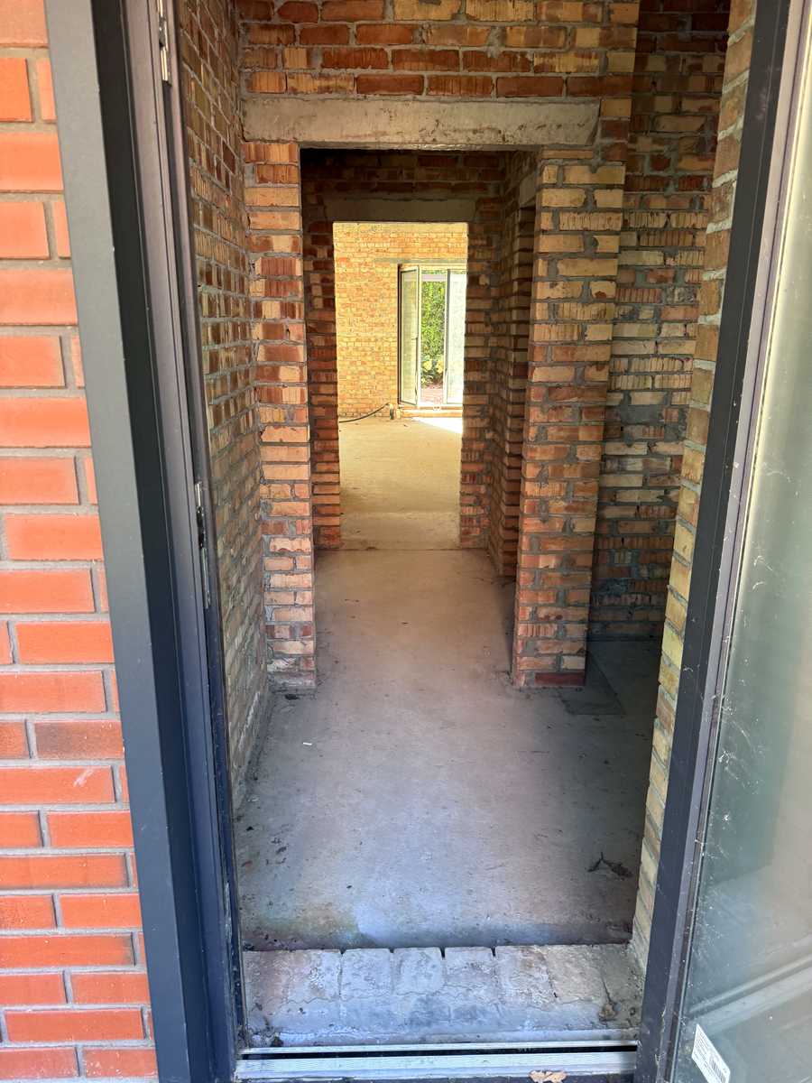 1876578625226438