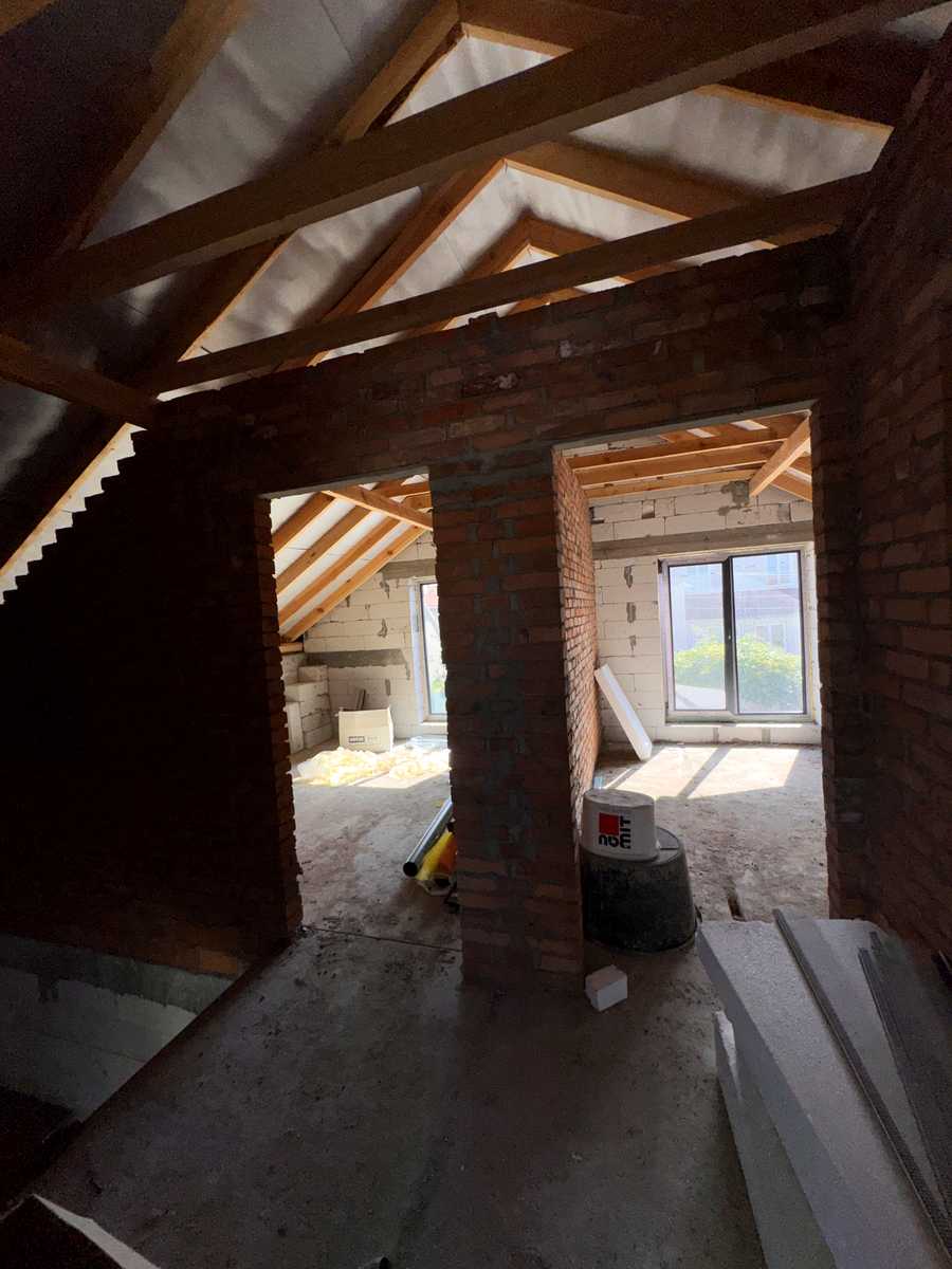 1876578989655304