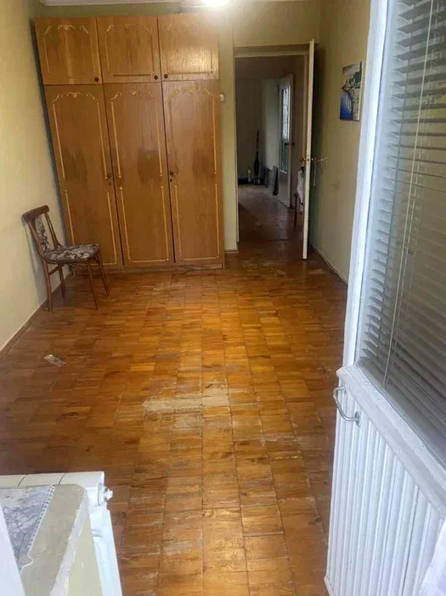 1876579110645310