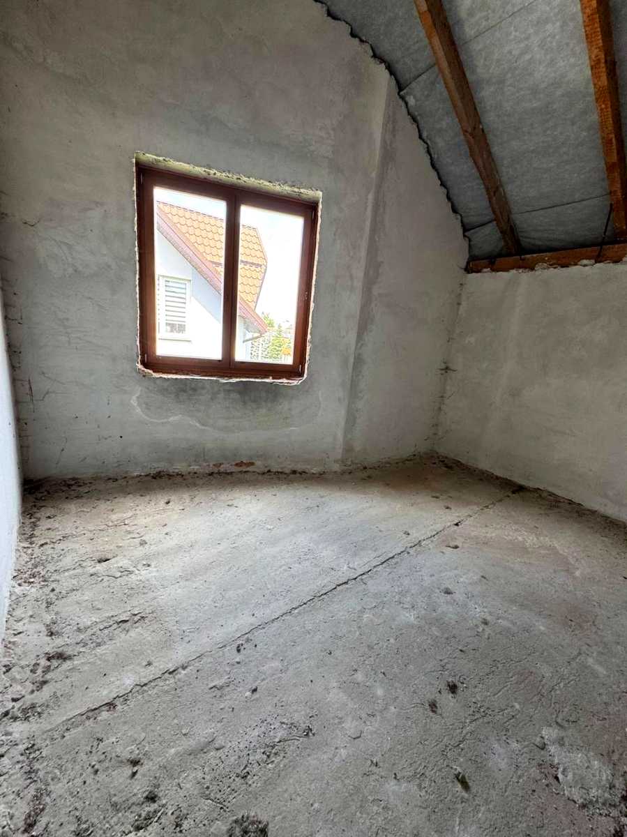 1876579963102164
