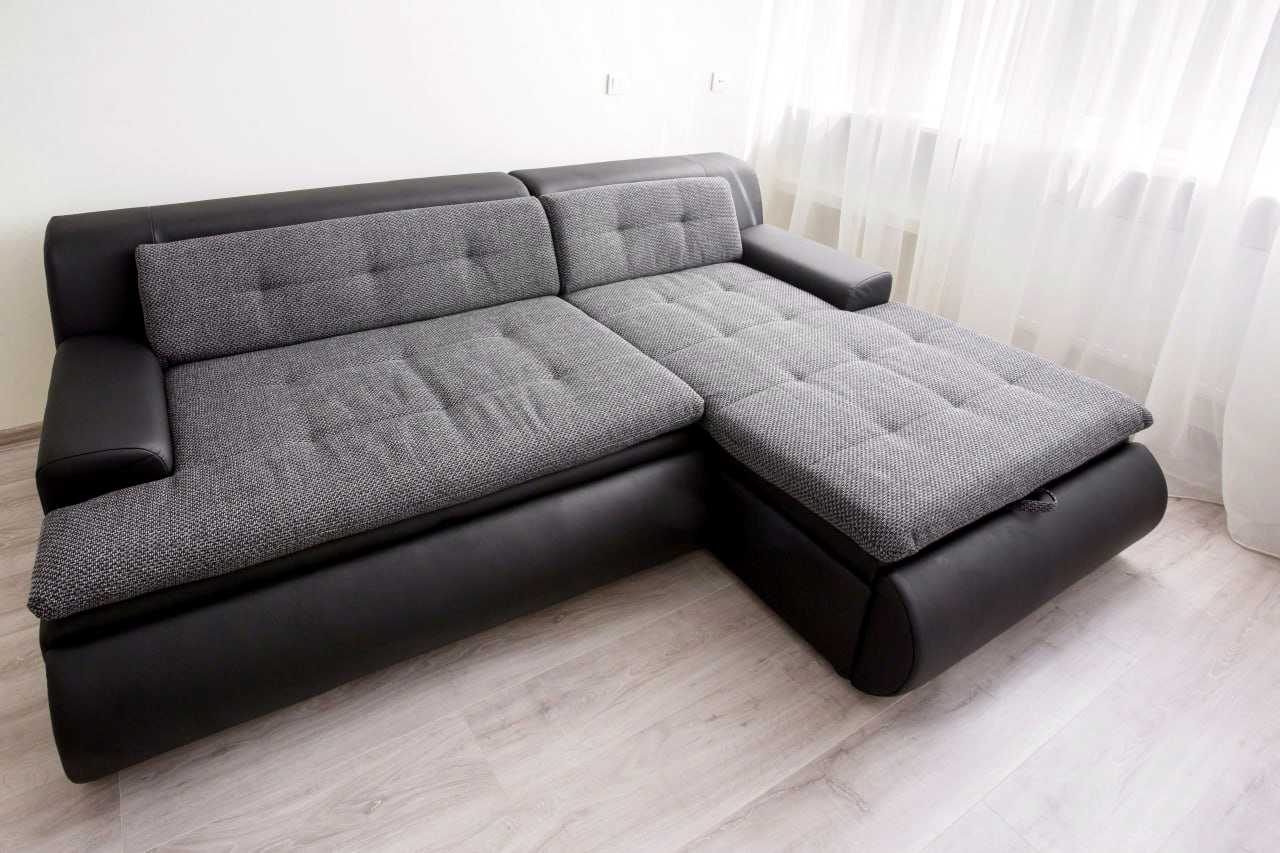 1876580385350262