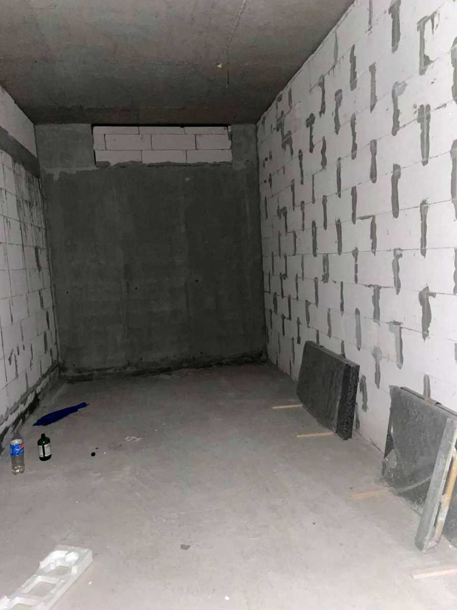 1876580578581261