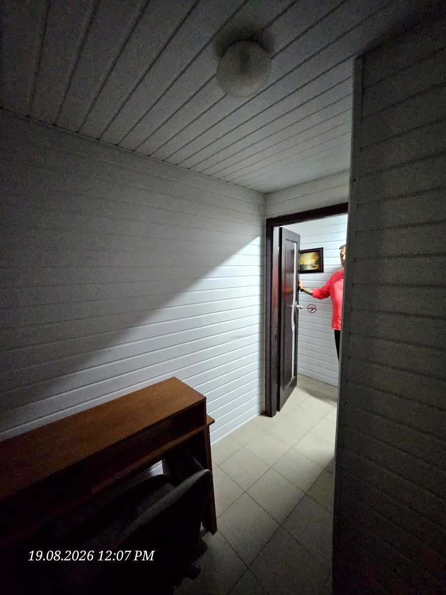 1876581161517977