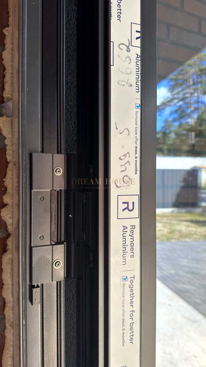 1876581852199721