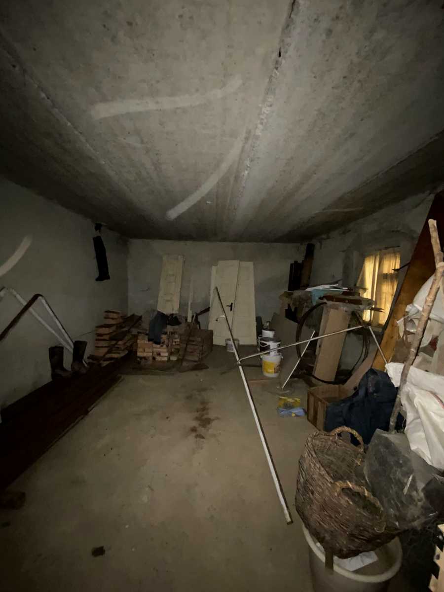 1876582309783040