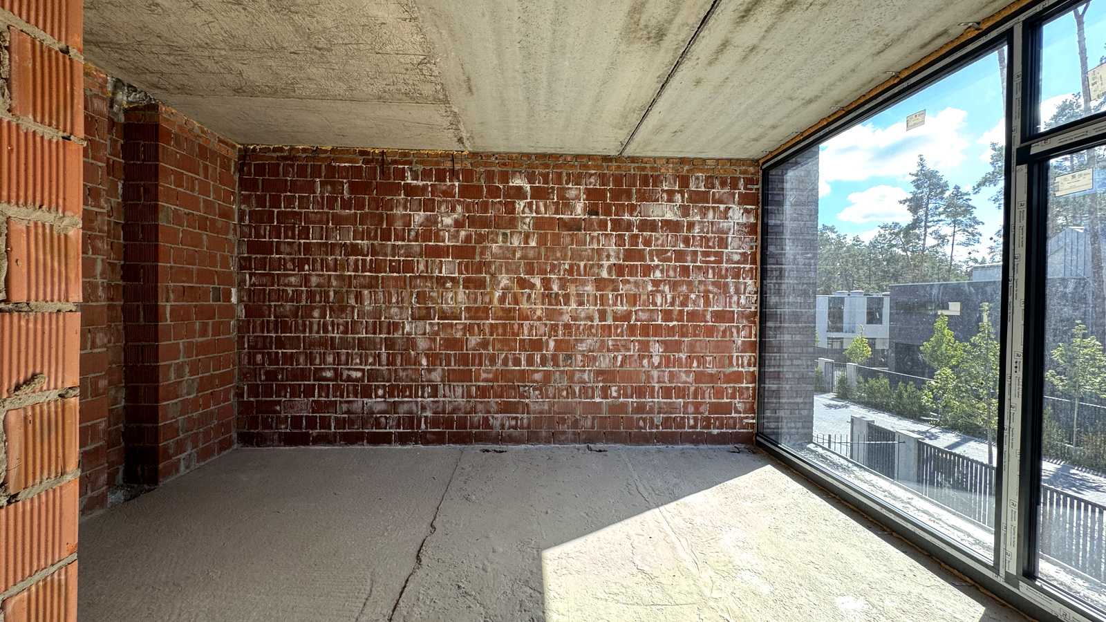 1876582721666791