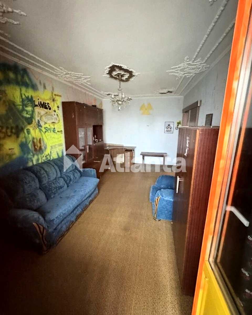 1876582862600984