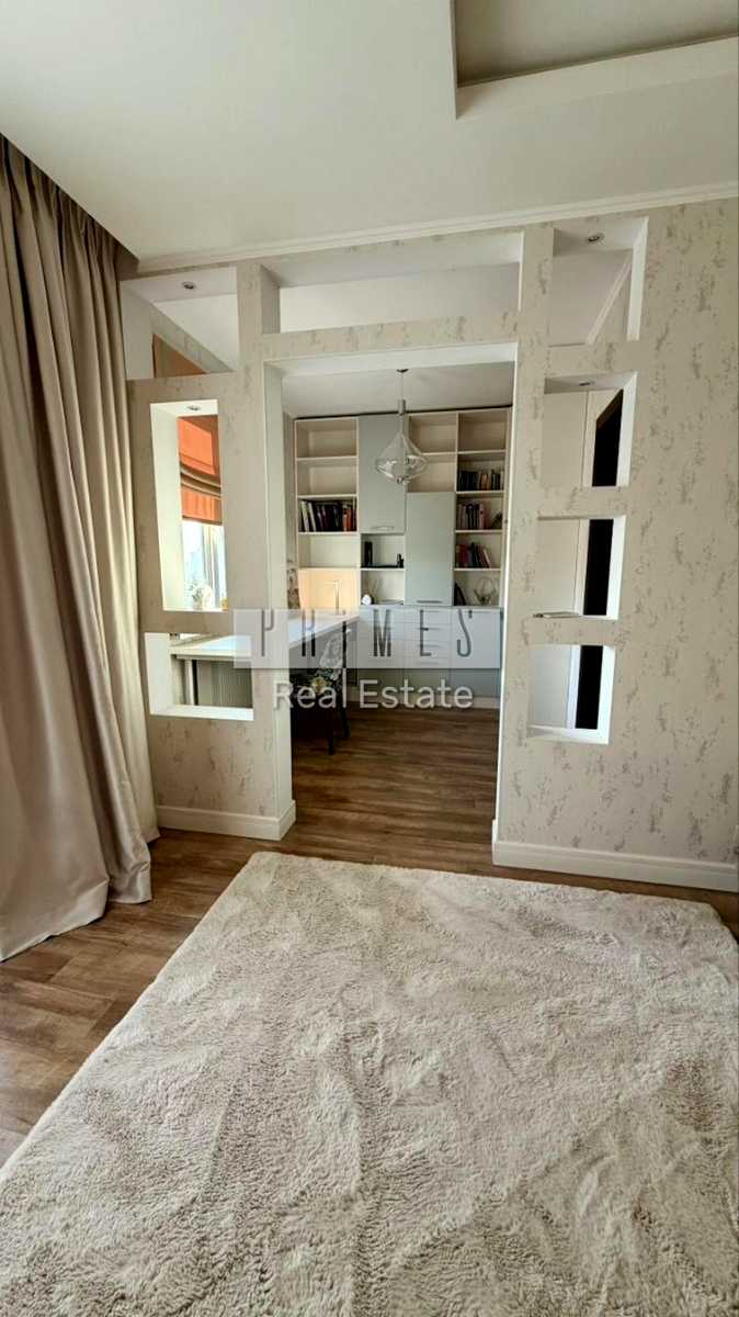 1876583173718876